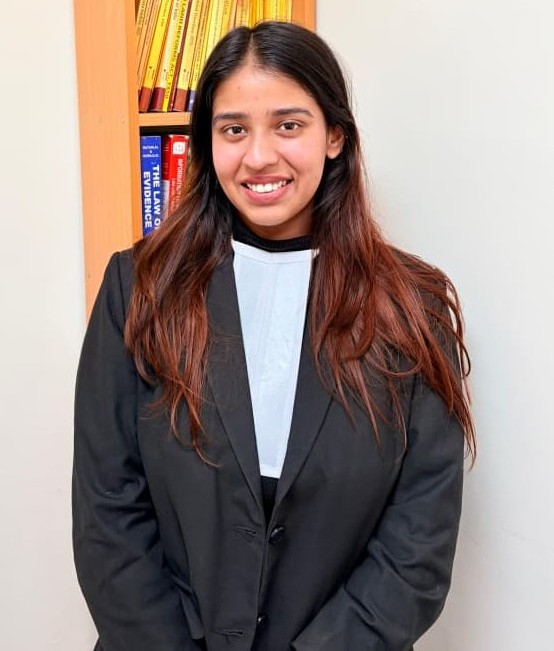 ADVOCATE MANYA 